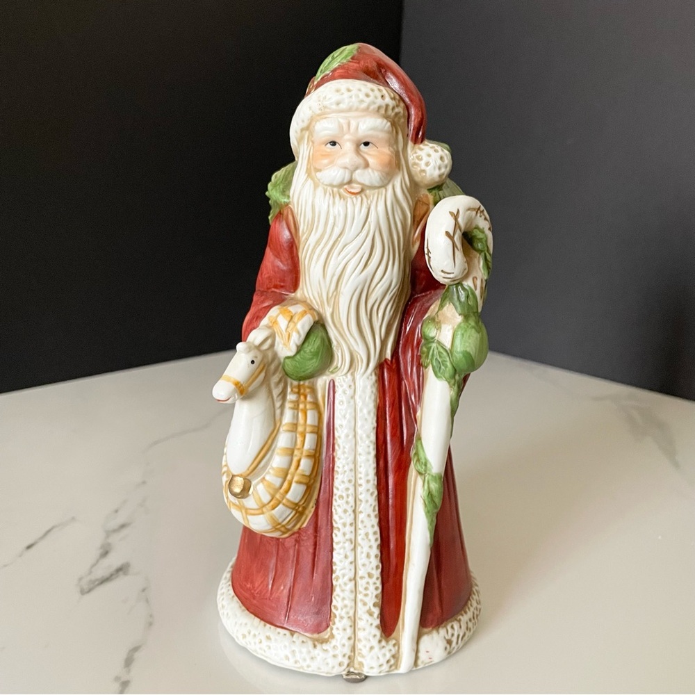 Vintage Musical Santa Figurine by Silvestri